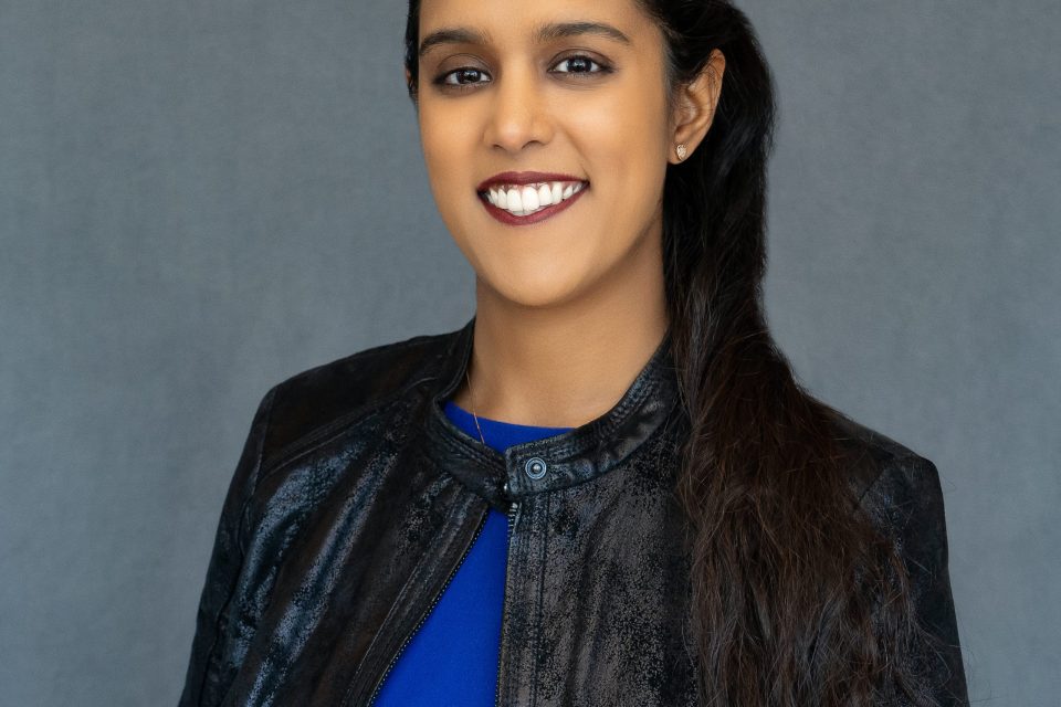 Headshot Ellysa Smith